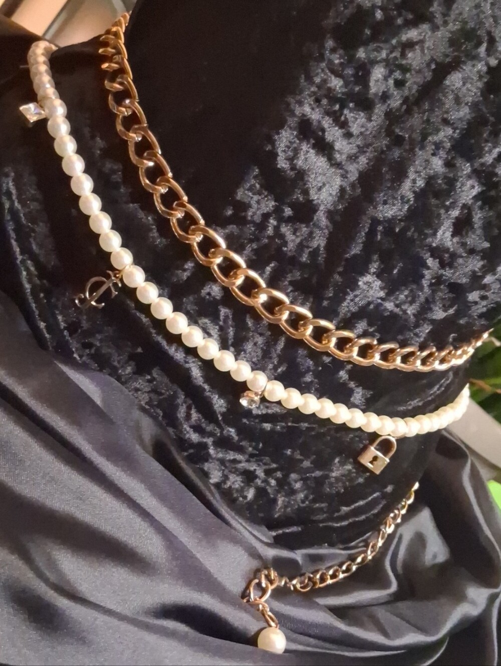 Juicy Couture Gold Chain and Pearl Multi-Layer Belt